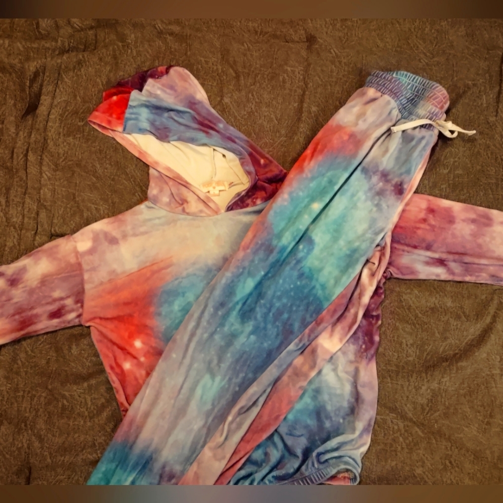 Girls velvet soft hoodie and Pant set